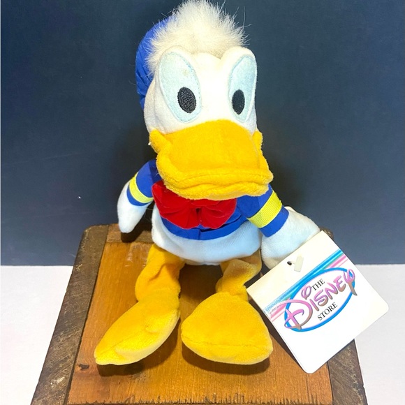 Disney Mickey, Donald and Goofy Beanie 8" Plush - Picture 4 of 9